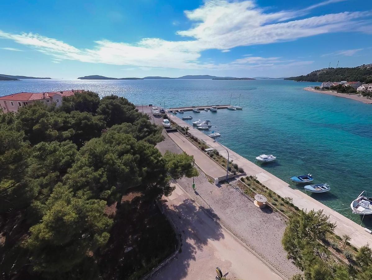 Studio Apartment By The Sea Šibenik Exterior foto